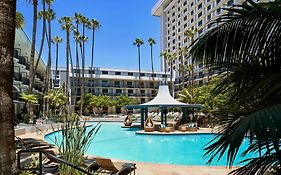 Airport Marriott Hotel 4*